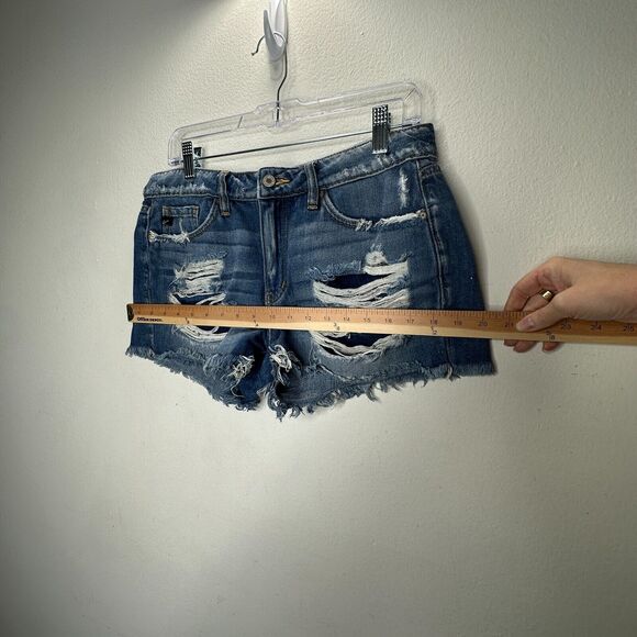 Kancan Medium Blue Wash Mid-Rise Distressed Raw Hem Denim Jean Shorts 28 - Picture 14 of 15